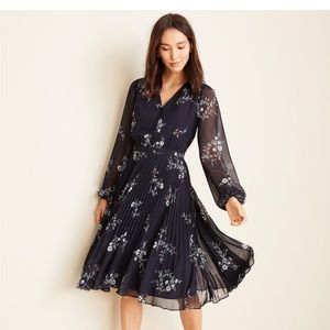 Ann Taylor Navy Floral Pleated Dress. New with tags